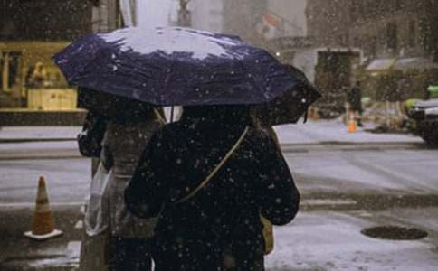 ���ڶ����ѩд�����ĺϼ�ʮƪ