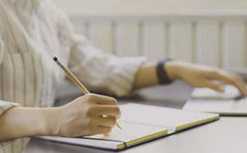 ���μǶ���з���