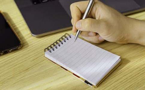 ���������񡷶���У���ѡ21ƪ��