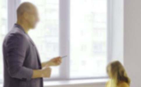 ����������Ľ�ʦ�ݽ���(4ƪ)