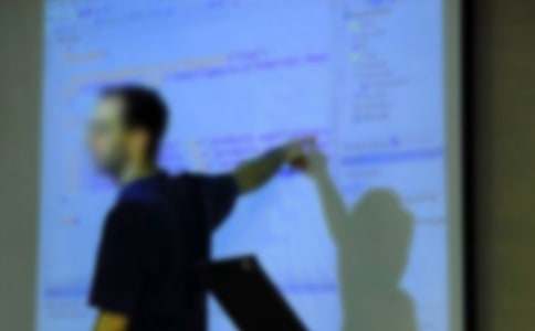 �ж���ʦ�ݽ���ͨ��15ƪ