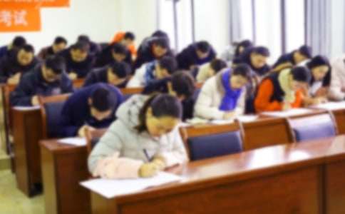 ���Զ�Ա�ݽ���ģ��5ƪ