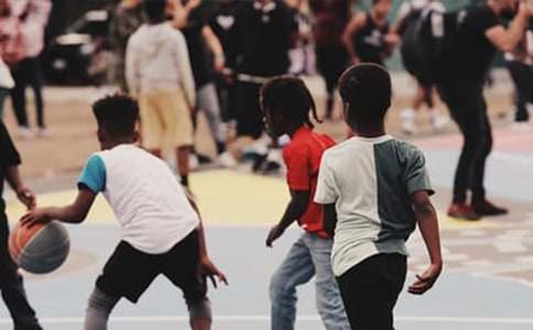 ����Сѧ����ӥ׽С������300�ֻ���9ƪ