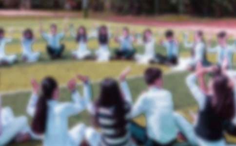 ӭ����ѧ���ݽ���