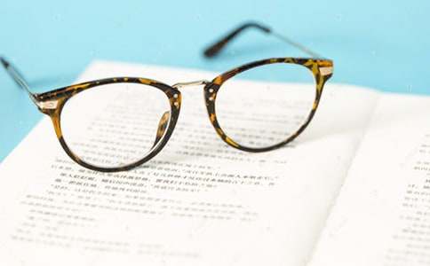 《太阳鸟和眼镜王蛇》读后感