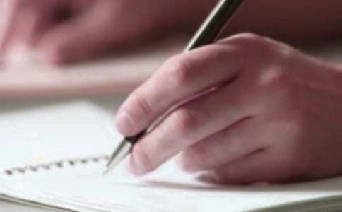 ���Ƽ������е�����300����ƪ