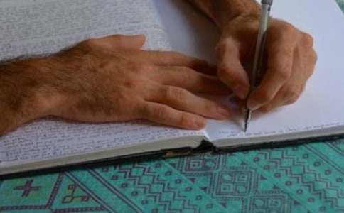 ���ر������е�����300����ƪ