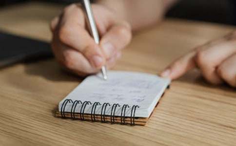 ����Ʒ�����а���������4ƪ